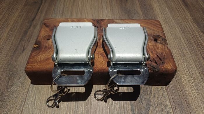 Authentic Aircraft Seatbelt Key Holder Handcrafted Aviation Wall Mount