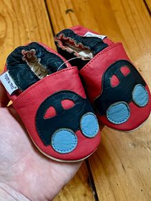 Brand new Tiptoe Tots leather baby shoes 0-6mths