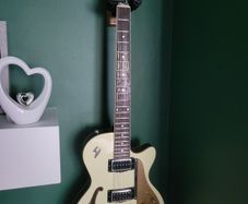 Duesenberg Starplayer TV Everest White Semi-Acoustic Guitar