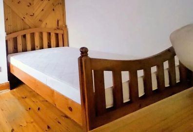 Very Sturdy 4Ft 6 Double Wooden Bed Frame - Can Deliver