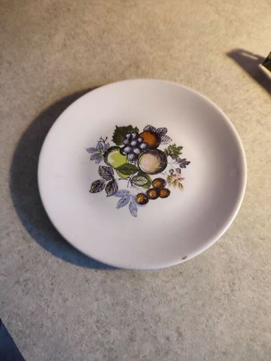 Swinnertons Harvest Fruit Ironstone Hanging Side Plates - Diameter 6 inches
