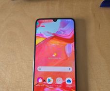 Samsung Galaxy A70 (Dual SIM) 128GB / 6GB RAM (Unlocked) Smartphone/ Used