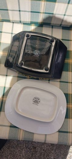 3x vintage  advertising watneys red barrel ashtrays collectors items ,nice in any collectors collection,,sold as seen, see pictures for condition,