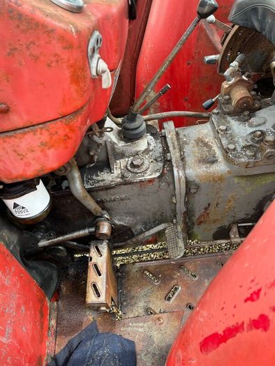 Massey Ferguson 135 8 SPEED