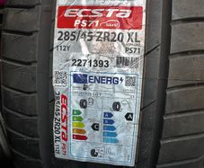 285/45/20 khumo x 2 new