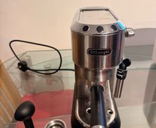 Delonghi Dedica espresso machine