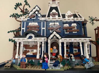 Lego Creel House