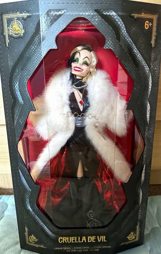Limited edition Cruella disney doll
