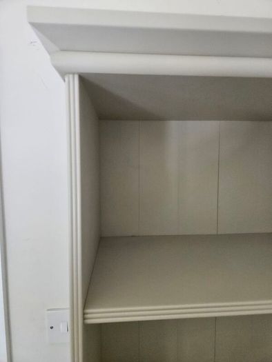 Bookcase/book shelves