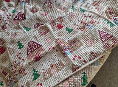 Christmas King sized duvet cover with 2 pillowcases