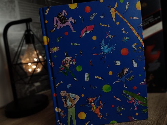 The Roald Dahl Treasury ! by Roald Dahl ! Beautiful Hardcover with Illustrations ! 2016 ! by Puffin !