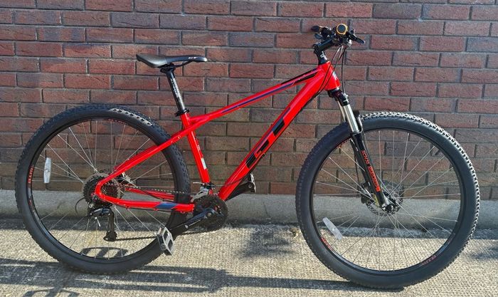 GT Avalanche Mountain Bike