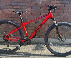 GT Avalanche Mountain Bike