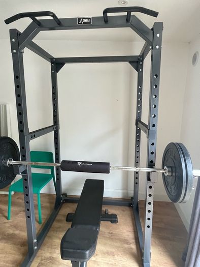 Almost new Weights equipment