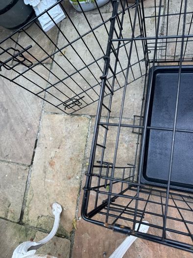 Dog cage/crate