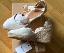 NEW IN BOX Castaner Espadrille Wedges White Size 7