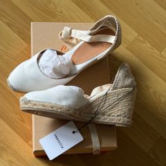 NEW IN BOX Castaner Espadrille Wedges White Size 7