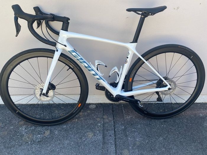 2024 Giant TCR Advanced 1+ Limited Edition Racing Bike
