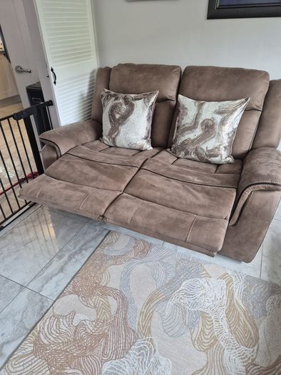 2 recliner sofa