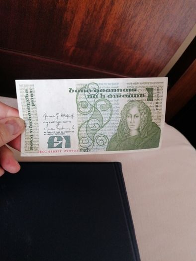 1982 Ireland One Pound Banknote