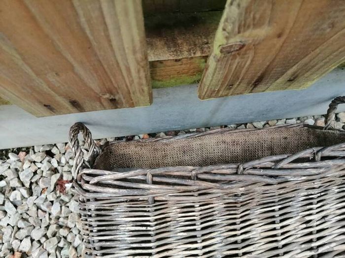 Wicker window basket