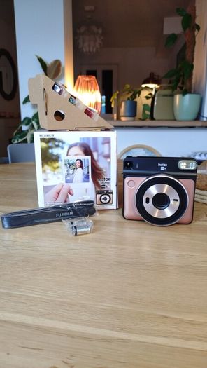 Fujifilm Instax SQ6 Instant Camera