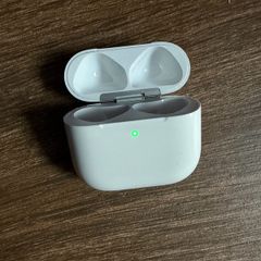Wireless Charging Case for AirPods 4