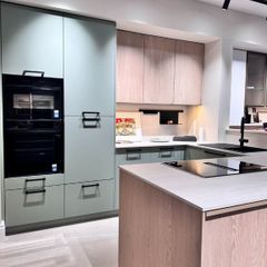 Ex Display Bauformat Kitchen & Neff Appliances