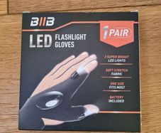 Flashlight gloves