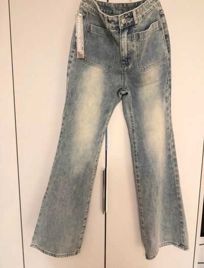 flared jeans