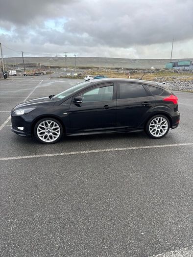 2017 Ford Focus ST-Line