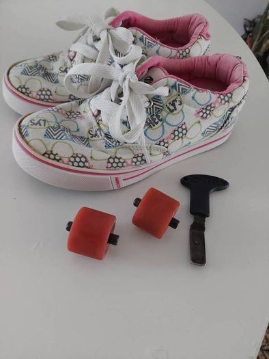 Genuine Heelys Fast Style Uk 2 / Eur 34