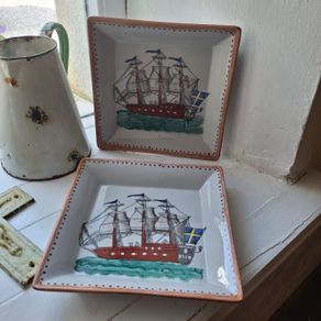 Pair of Galleon Display Plates