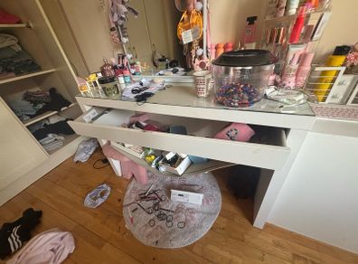 vanity desk