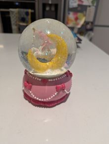 wind up snow globe
