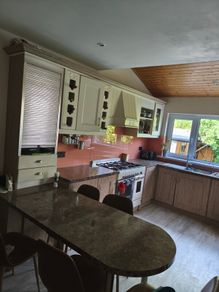 Beautiful Kitchen for sale