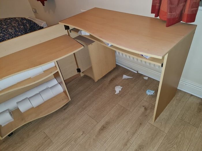 Compact Computer Desk