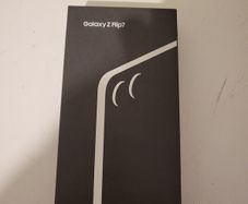 Samsung Galaxy flip Z7