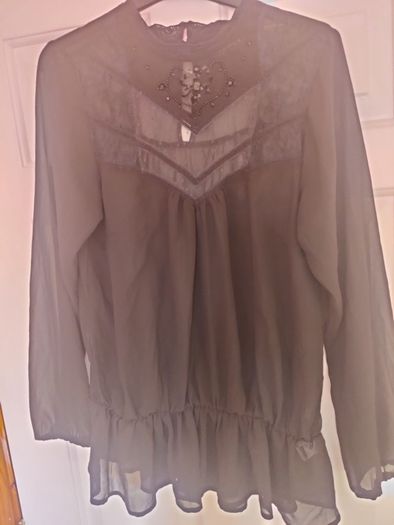 Stunning black lace embroidered blouse Select size UK12 EU40 Postage included