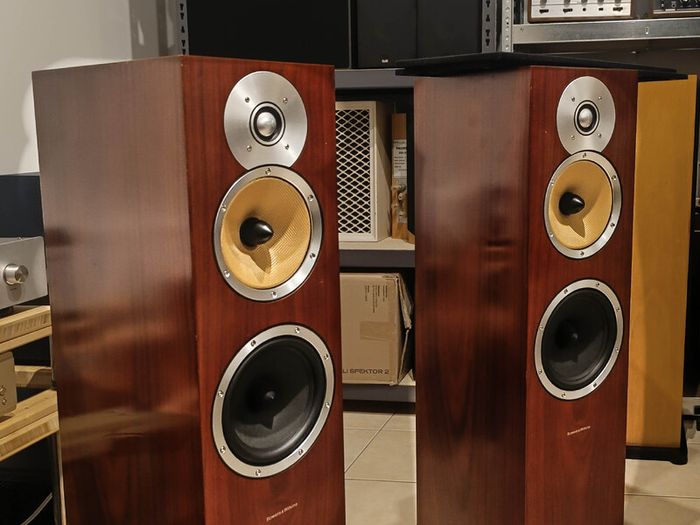 B&w Cm7 High End Stereo Speakers Pair