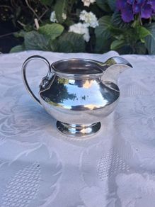 Zachariah Barroclough Chester Sterling Silver Milker(124 grams)