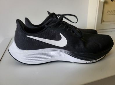 nike running trainers