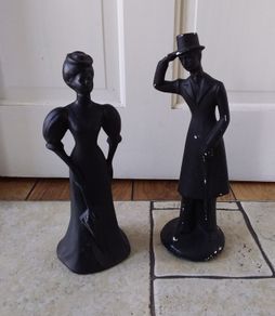 Churchill Staffordshire Pair of Black Silhouette Ceramic Figurines