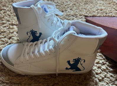 Brand new white sneaker