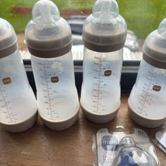 mam baby bottles