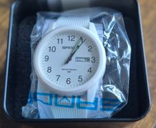 SAMDA white quartz watch - new with box