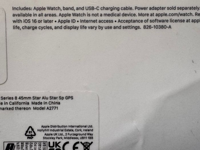 Apple Iwatch 8 large 45mm GPS with new apple sports strap