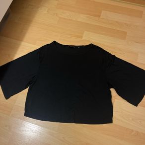 oversized black tshirt