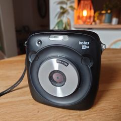 Fujifilm SQ10 Digital/Instax Camera