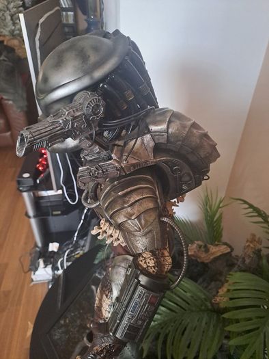 Prime 1 Studio Jungle Hunter Predator Deluxe Bonus